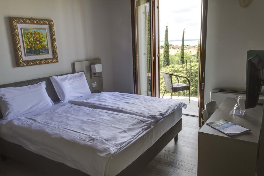 Hotel Relais Agli Olivi Lazise Værelse billede